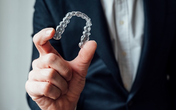 What Can I Expect When I Get Clear Aligners? [Ask An Orthodontist]